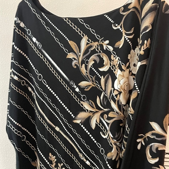 White House Black Market Blouse - Picture 6 of 7